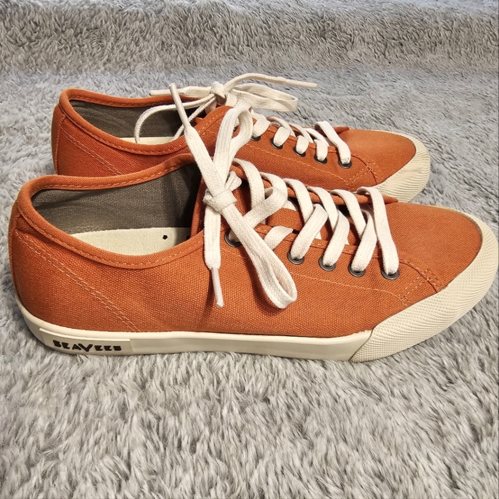 Women's SeaVees Sneaker, Size 7
